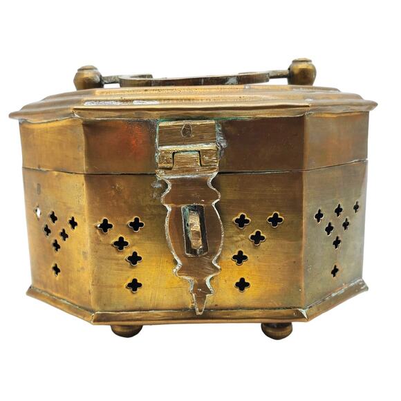 Brass Box Rustic Pierced Cricket Cage Hexagon Trinket India Jewelry Storage Vtg - Picture 1 of 13